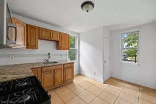891 S 14th St, Newark, NJ 07108 - Photo 11