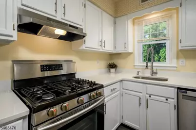1168 Lake Avenue #6, Clark Township, NJ 07066 - Photo 11