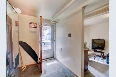 515 Monroe St, Orange, NJ 07050 - Photo 5