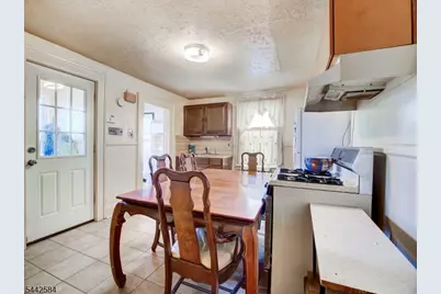 515 Monroe St, Orange, NJ 07050 - Photo 9