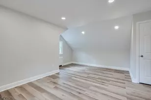311 W 3rd Ave, Roselle, NJ 07203 - Photo 17