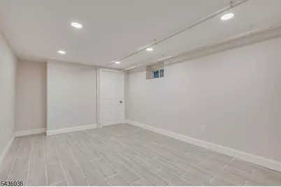311 W 3rd Ave, Roselle, NJ 07203 - Photo 29