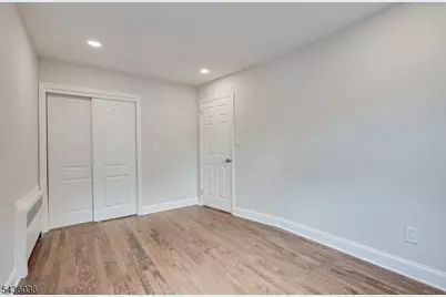 311 W 3rd Ave, Roselle, NJ 07203 - Photo 13