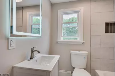 311 W 3rd Ave, Roselle, NJ 07203 - Photo 19