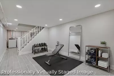311 W 3rd Ave, Roselle, NJ 07203 - Photo 25