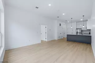 420 River Dr, Passaic, NJ 07055 - Photo 3