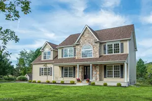 3 Pohat Ct, Franklin Township, NJ 07882 - Photo 1