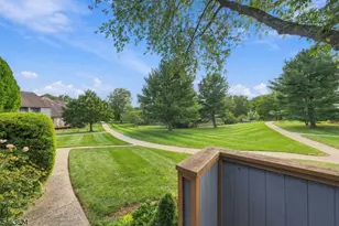 27 Chestnut Ct, Bernards Township, NJ 07920 - Photo 3