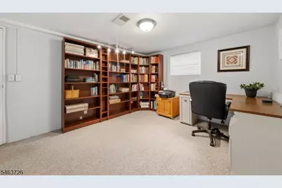 373 Plymouth Rd, Union Township, NJ 07083 - Photo 11