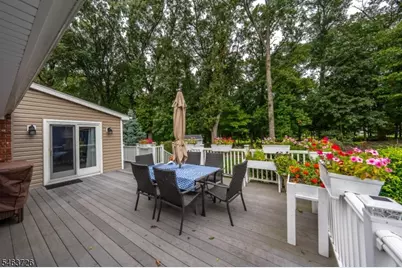 373 Plymouth Rd, Union Township, NJ 07083 - Photo 27