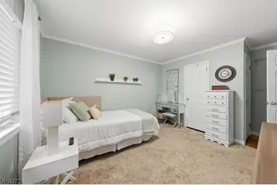 373 Plymouth Rd, Union Township, NJ 07083 - Photo 21