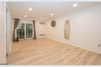 172 Potomac Dr #172, Bernards Township, NJ 07920 - Photo 7
