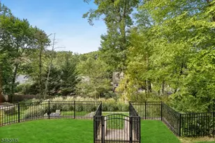 21 Midland Dr, Morris Township, NJ 07960 - Photo 37