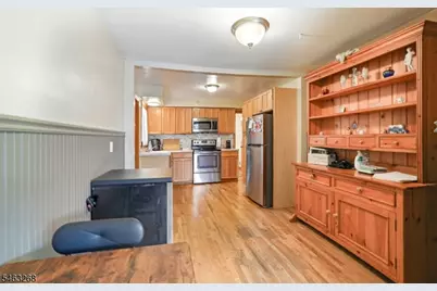933 McCandless Pl, Linden, NJ 07036 - Photo 9