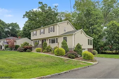 34 Cavell Pl, West Caldwell, NJ 07006 - Photo 1