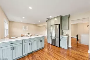 22 Marguerite Ln, Montville Township, NJ 07082 - Photo 9
