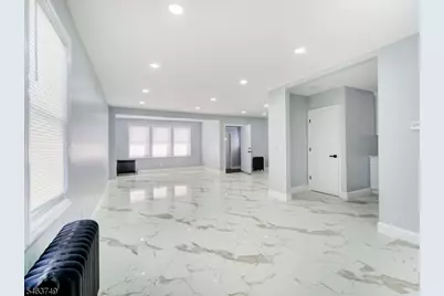 37 Philip Pl, Irvington, NJ 07111 - Photo 5