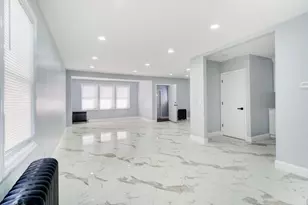 37 Philip Pl, Irvington, NJ 07111 - Photo 5
