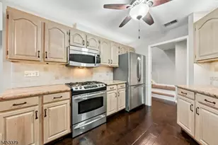 2 Parkside Terrace, Woodland Park, NJ 07424 - Photo 5