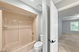 2 Parkside Terrace, Woodland Park, NJ 07424 - Photo 19