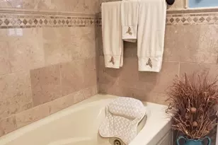 111 W Munsell Ave, Linden, NJ 07036 - Photo 17