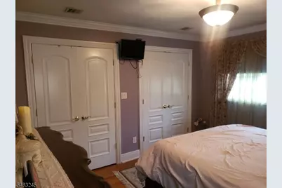111 W Munsell Ave, Linden, NJ 07036 - Photo 27
