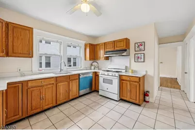 21 East 5th St, Clifton, NJ 07011 - Photo 17