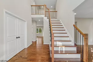 6 Chamberlain Ln, Mount Olive, NJ 07828 - Photo 3