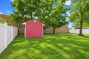 825 Bishop St, Union Township, NJ 07083 - Photo 9