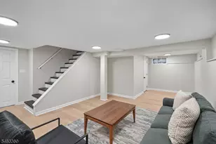 825 Bishop St, Union Township, NJ 07083 - Photo 31