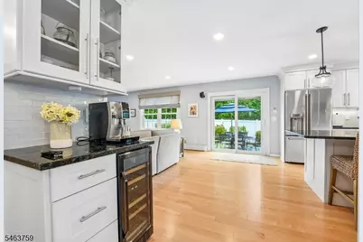 19 Kinder Dr, Bloomfield, NJ 07003 - Photo 9