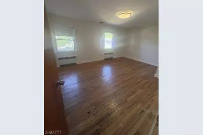 12 Gordon Ct, Bloomfield, NJ 07003 - Photo 7