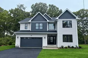 8 Chamberlain Ln, Mount Olive, NJ 07828 - Photo 1