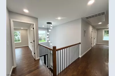 8 Chamberlain Ln, Mount Olive, NJ 07828 - Photo 23