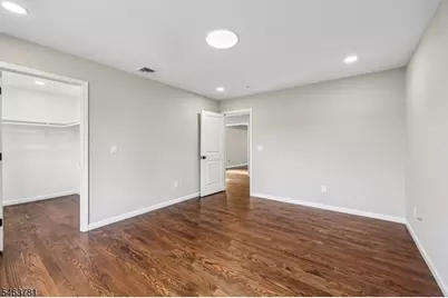 8 Chamberlain Ln, Mount Olive, NJ 07828 - Photo 31