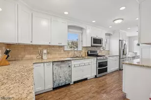 36 Everett Dr, Randolph Township, NJ 07869 - Photo 9
