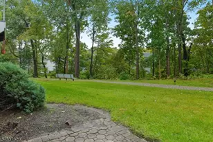 171 Terrace Dr, Chatham Township, NJ 07928 - Photo 19