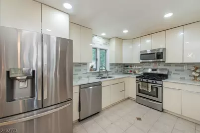 531 Mountain Ave, North Caldwell, NJ 07006 - Photo 15