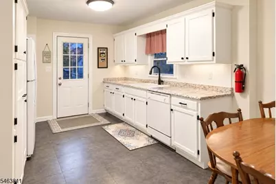 55 Samuel Ave, Clifton, NJ 07013 - Photo 5