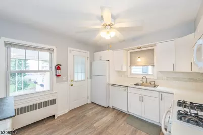 74 Pine St, Verona, NJ 07044 - Photo 15