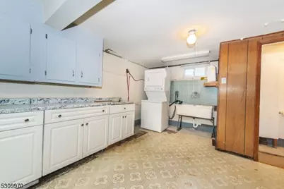74 Pine St, Verona, NJ 07044 - Photo 21