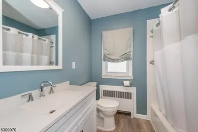 74 Pine St, Verona, NJ 07044 - Photo 17