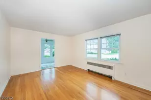 74 Pine St, Verona, NJ 07044 - Photo 13