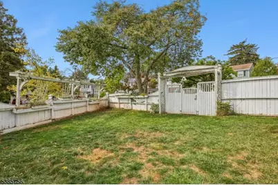 82 Eaton Pl, Bloomfield, NJ 07003 - Photo 33