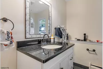 310 Main St, South Hackensack Township, NJ 07606 - Photo 11
