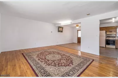 310 Main St, South Hackensack Township, NJ 07606 - Photo 21