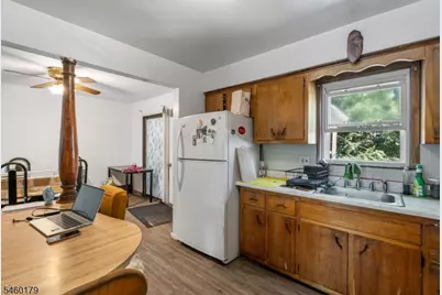 310 Main St, South Hackensack Township, NJ 07606 - Photo 25