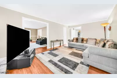 100 Howell Ave, Woodbridge Township, NJ 08863 - Photo 13