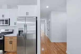 54 Pennsylvania Ave, Newark, NJ 07114 - Photo 17
