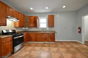 659 S 17th St, Newark, NJ 07103 - Photo 7